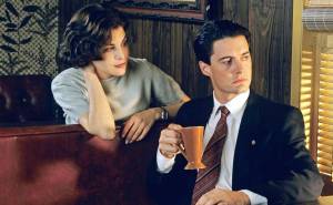 How to Watch All of Twin Peaks in Order